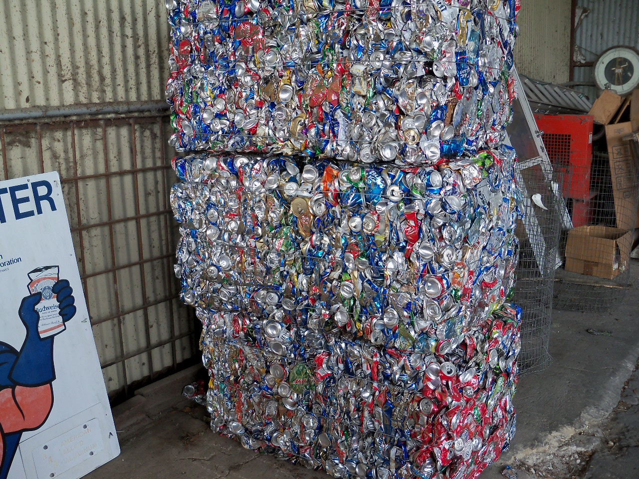 Stack of Aluminum cans Stack of Aluminum cans