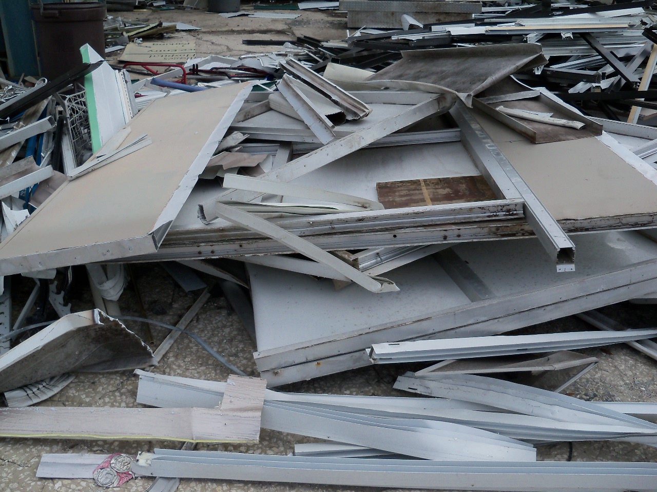 Aluminum siding pile