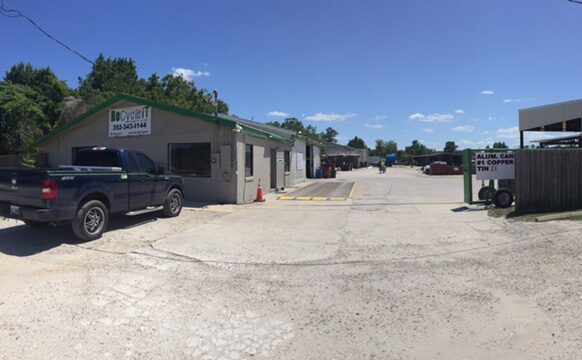 Front of RecycleiT in Lake County